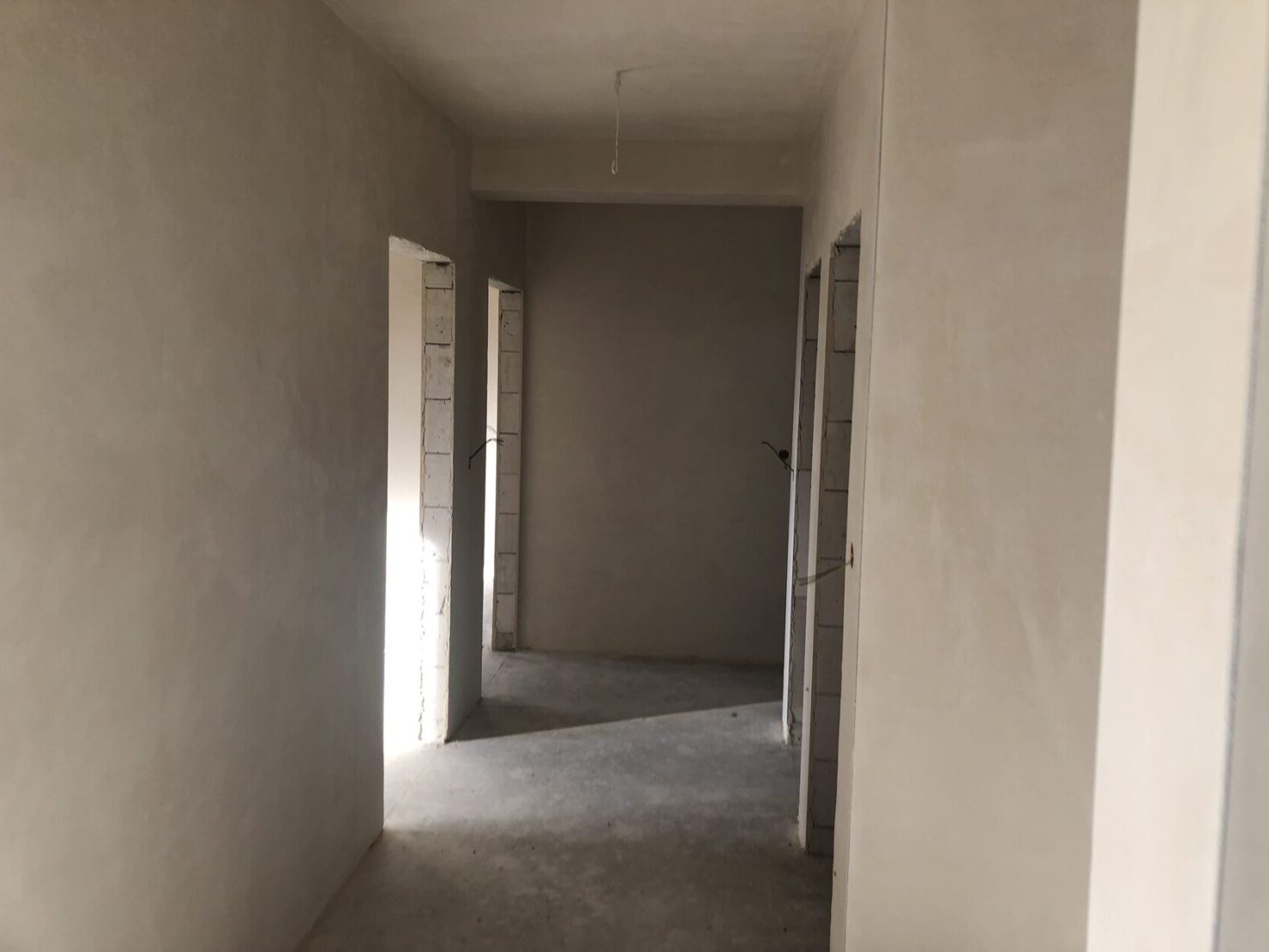 Tynki gipsowe czy cementowo-wapienne