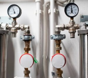 Główna próba szczelności instalacji gazowej – kiedy i jak ją przeprowadzić?