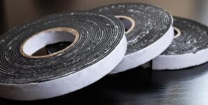 Taśma akustyczna – klucz do skutecznej izolacji akustycznej