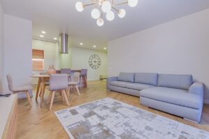 Jak urządzić salon, który łączy styl i funkcjonalność – praktyczny poradnik